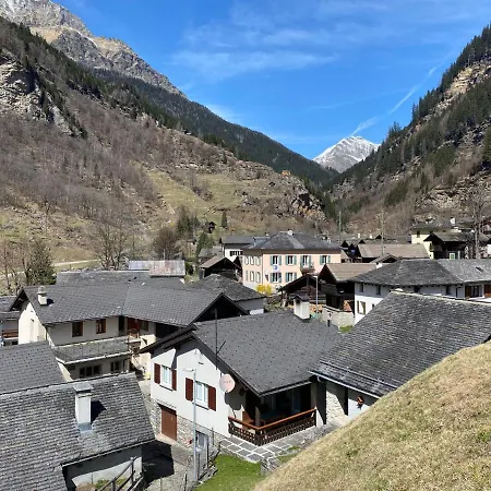 Apartman Della Posta Cervo Giardino By Interhome Rossa