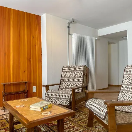 Della Posta Cervo Giardino By Interhome *