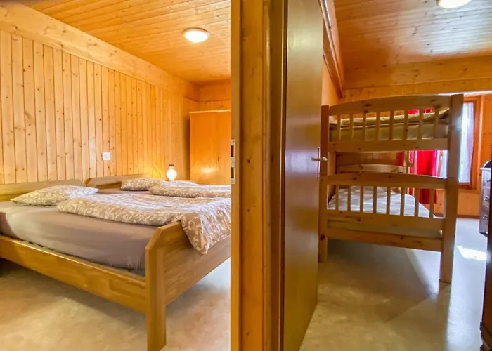 Della Posta Cervo Giardino By Interhome شقة Rossa