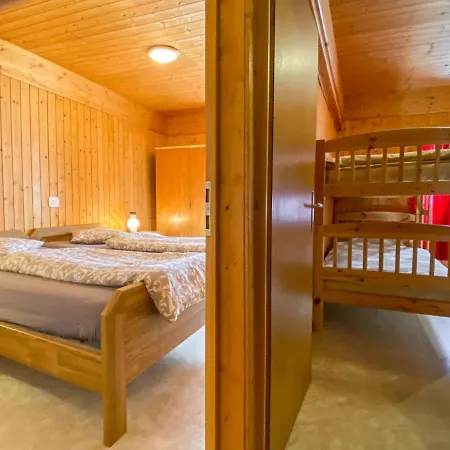 Della Posta Cervo Giardino By Interhome דירה Rossa